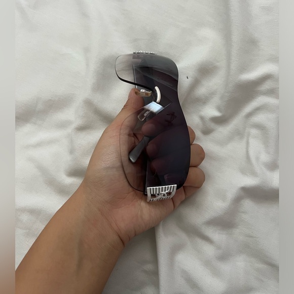 Sunglasses - Picture 5 of 5